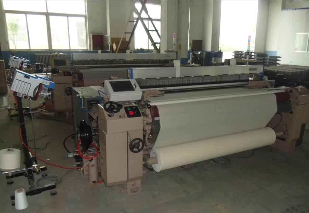 Air Jet Loom With Central Air Supply