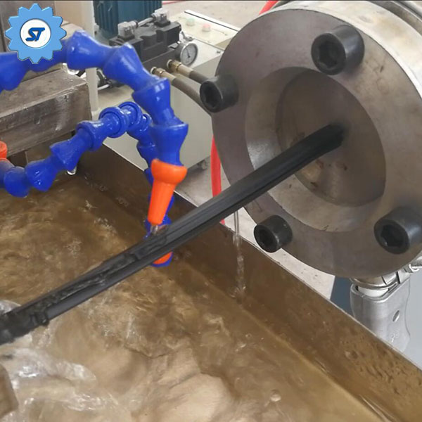 Rubber Extruder Machine