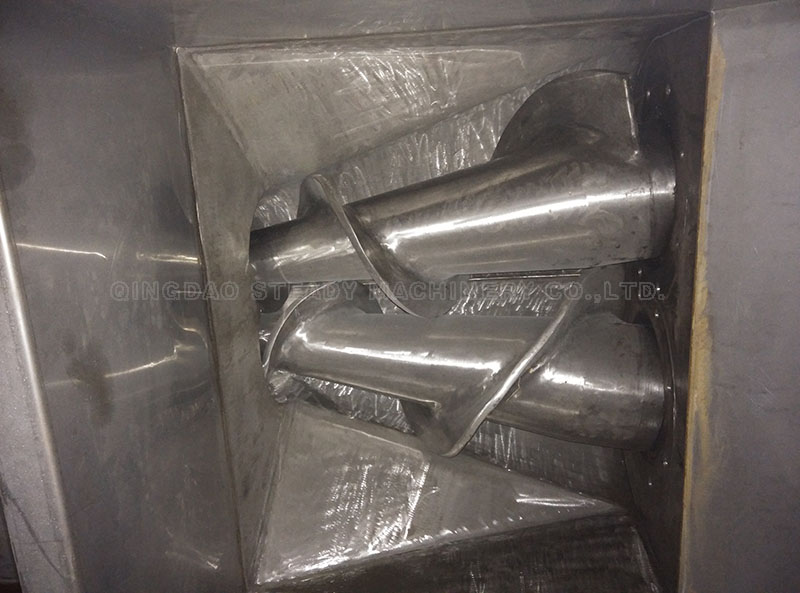 twin-cone-feeding-extruder.jpg