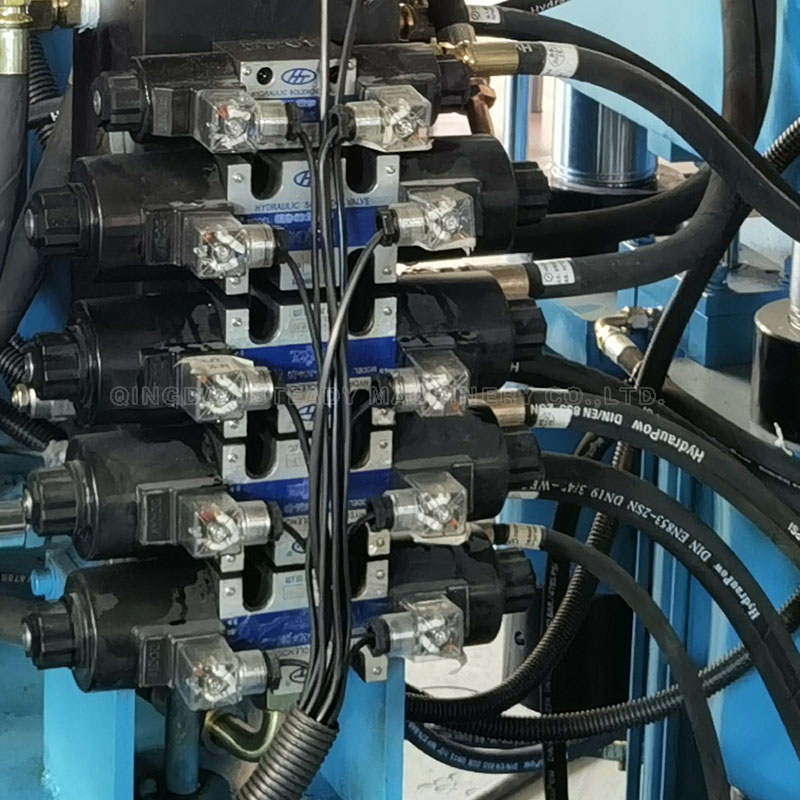 valve-injection-machine.jpg
